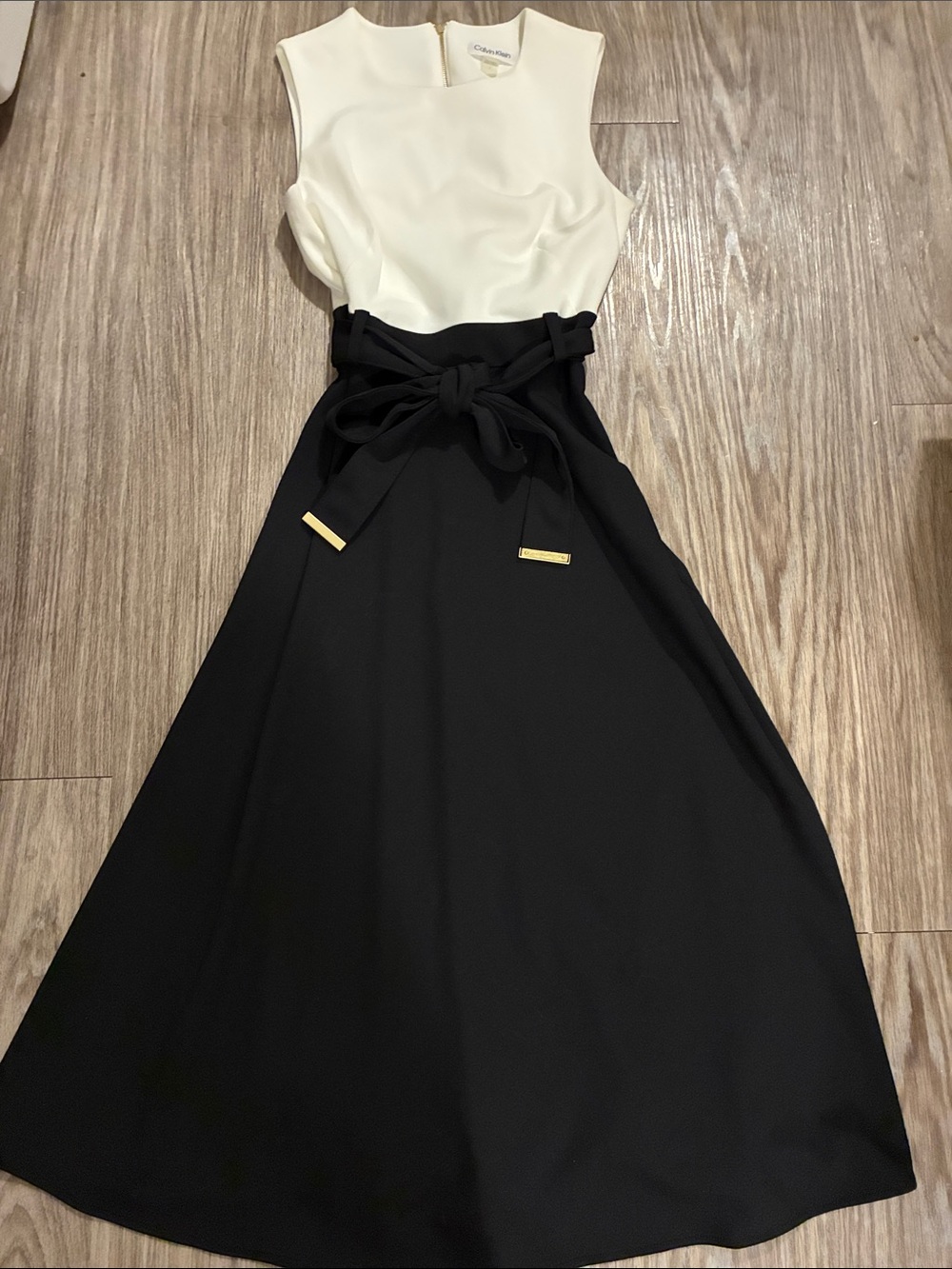 Calvin Klein Cream and Black Sleeveless Maxi Dress with Waist Tie